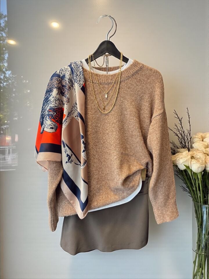 Yumuşak Dokulu Bisiklet Yaka Bej Melanj Kazak