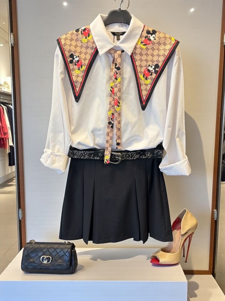 İthal Renkli Mcky Desenli Yakalık