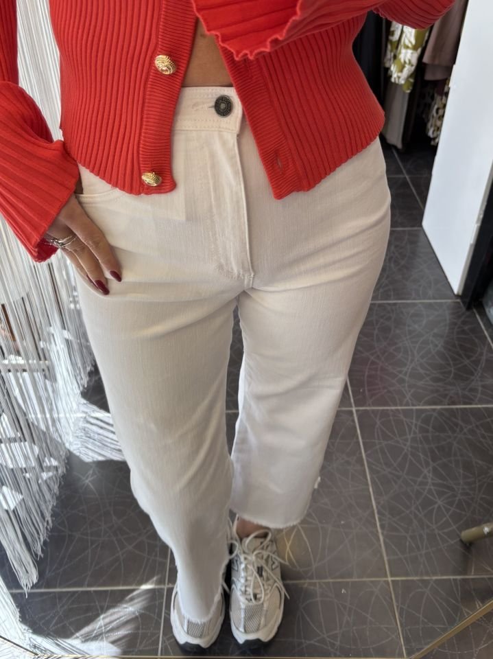 Kısa Paça Beyaz Denim Pantolon
